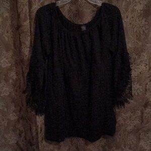 Open sleeve lace top
